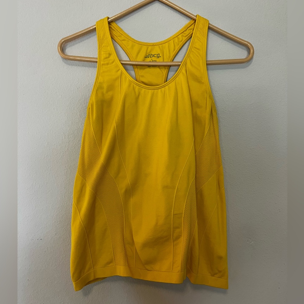 Athletic workout top